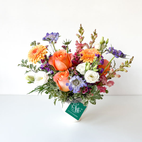 Pet-Friendly Mix • Seasonal • In a Vase