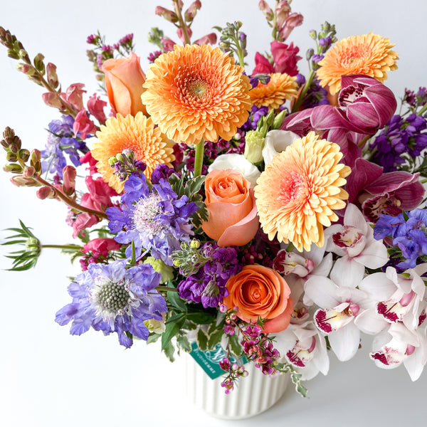 Pet-Friendly Mix • Seasonal • In a Vase