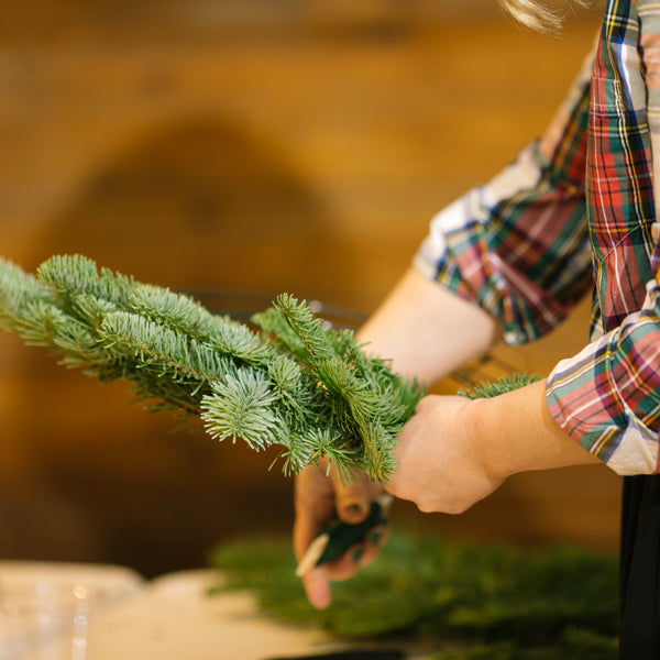 Holiday Wreath Workshop • Bentley Wreath | Saturday • Dec 2 • 6-8pm | Edina