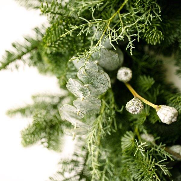 Bentley Wreath • PICKUP OR DELIVERY • 11/23 through 12/17