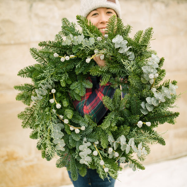 Bentley Wreath • PICKUP OR DELIVERY • 11/23 through 12/17